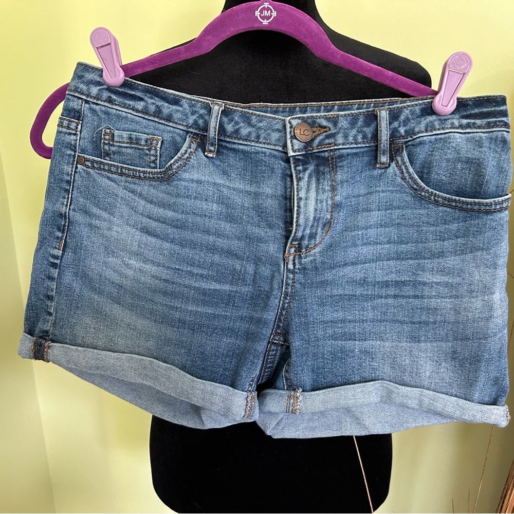 Lot of 2 Denim Shorts, Size 6 and Medium! Wax Jeans and LC Lauren Conrad!
